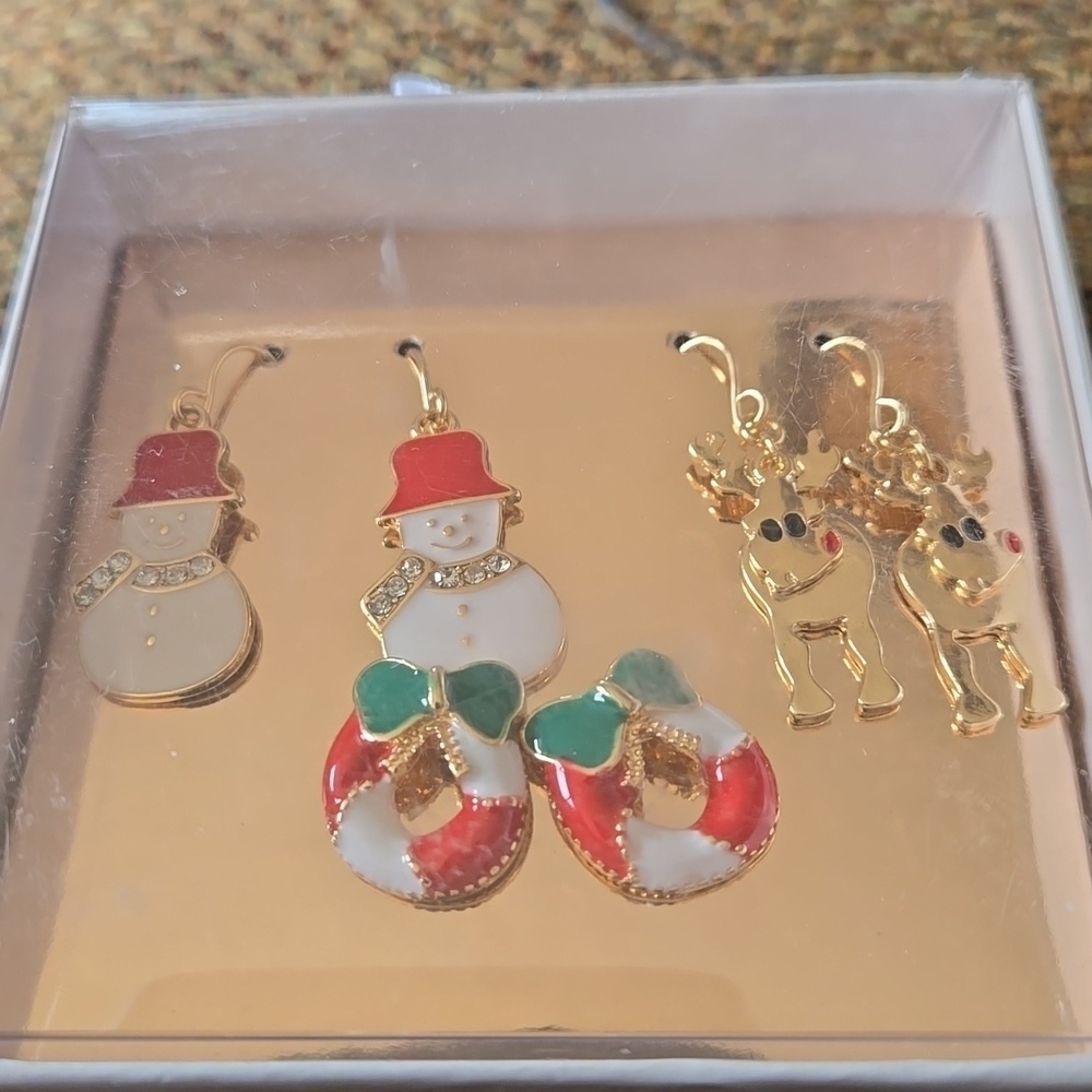 Christmas themed earings, nwt, set of 3